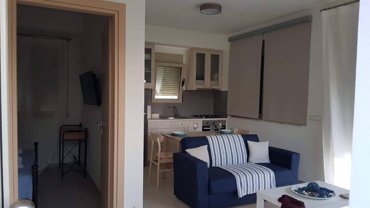 Marina Deluxe Apartments Istro Luaran gambar