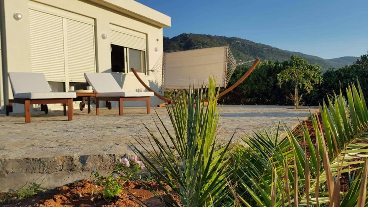 Marina Deluxe Apartments Istro Luaran gambar